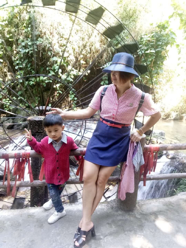 张敏娟的第二张照片--西安相亲服务中心