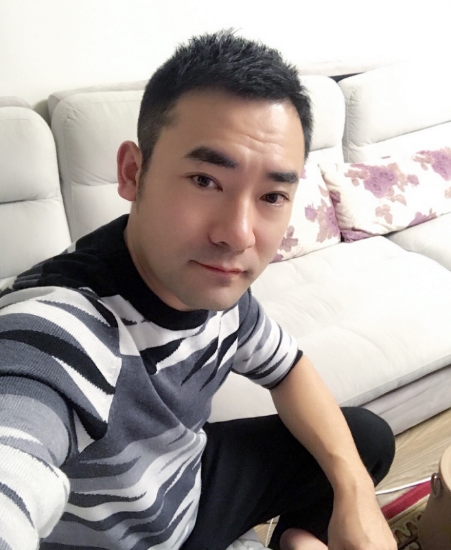 随风的第一张照片--西安相亲服务中心