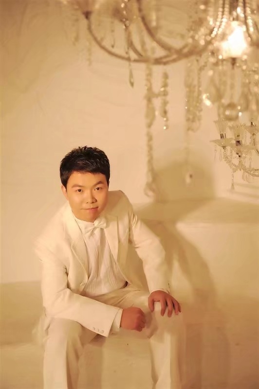 龙樱花的第一张照片--西安相亲服务中心