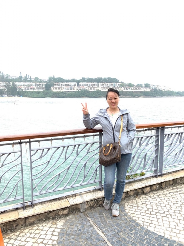 梅子的第三张照片--西安相亲服务中心