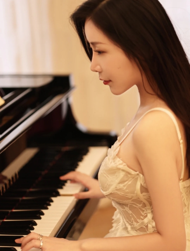 linlin的第二张照片--西安相亲服务中心