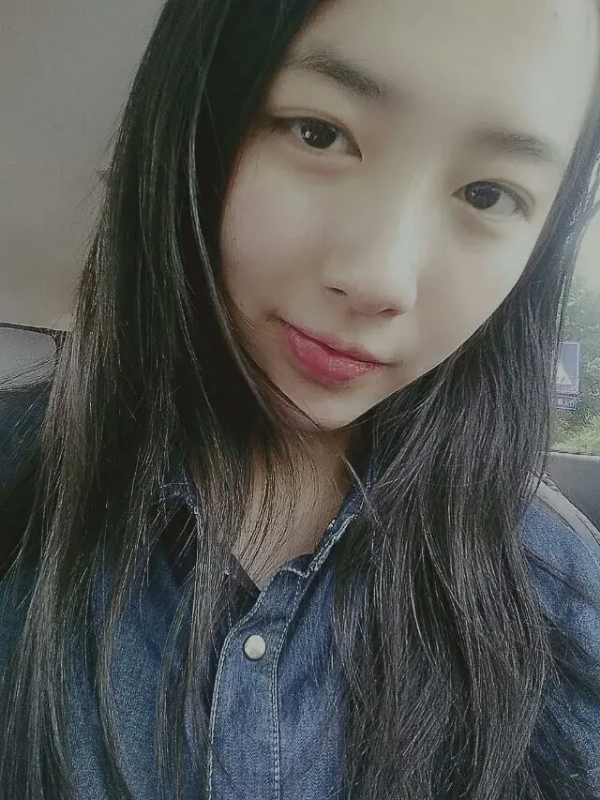 小她的第一张照片--西安相亲服务中心