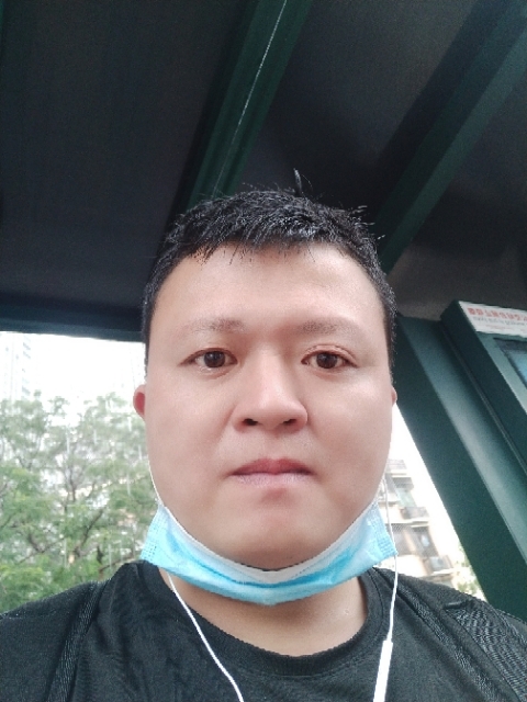 李生的第一张照片--西安相亲服务中心