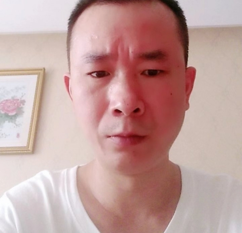 自由飞翔的第一张照片--西安相亲服务中心