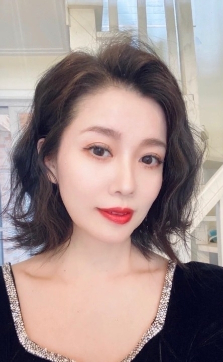 束負的第一张照片--西安相亲服务中心