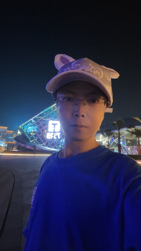 富贵使我们相遇的第一张照片--西安相亲服务中心