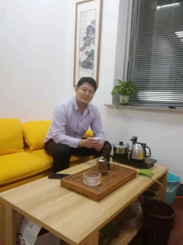 阳光的第一张照片--西安相亲服务中心