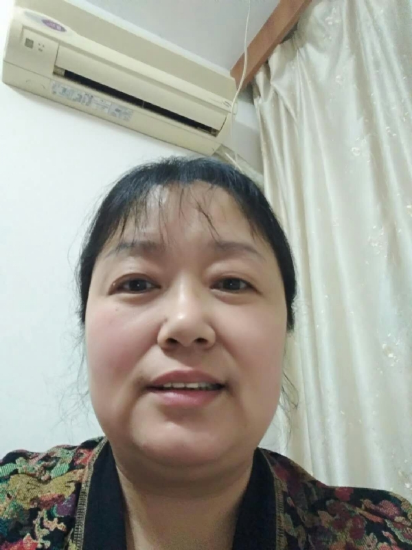 雨中漫步的第一张照片--西安相亲服务中心