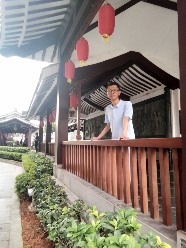 lijian的第一张照片--西安相亲服务中心