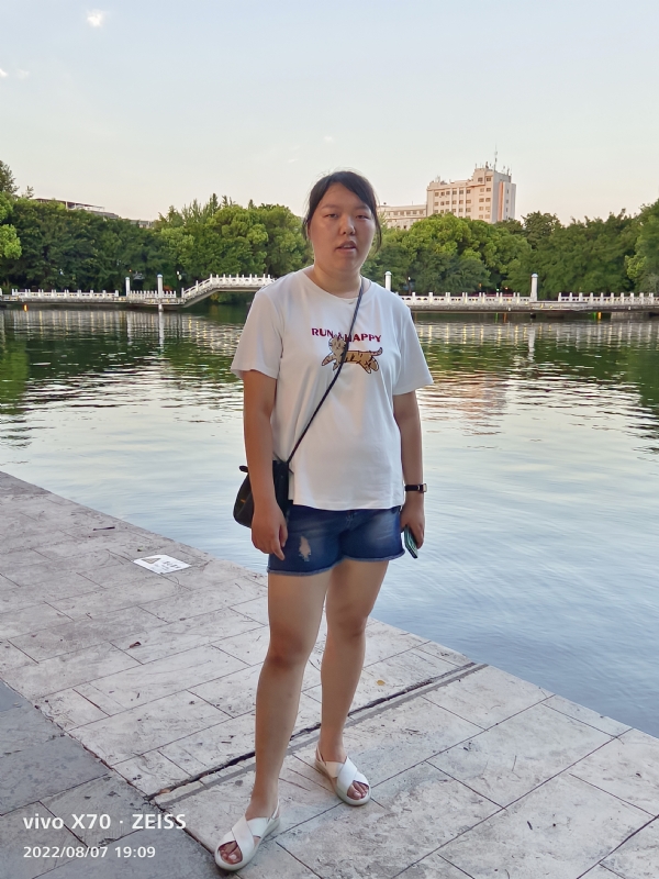 幸福触手可及的第一张照片--西安相亲服务中心