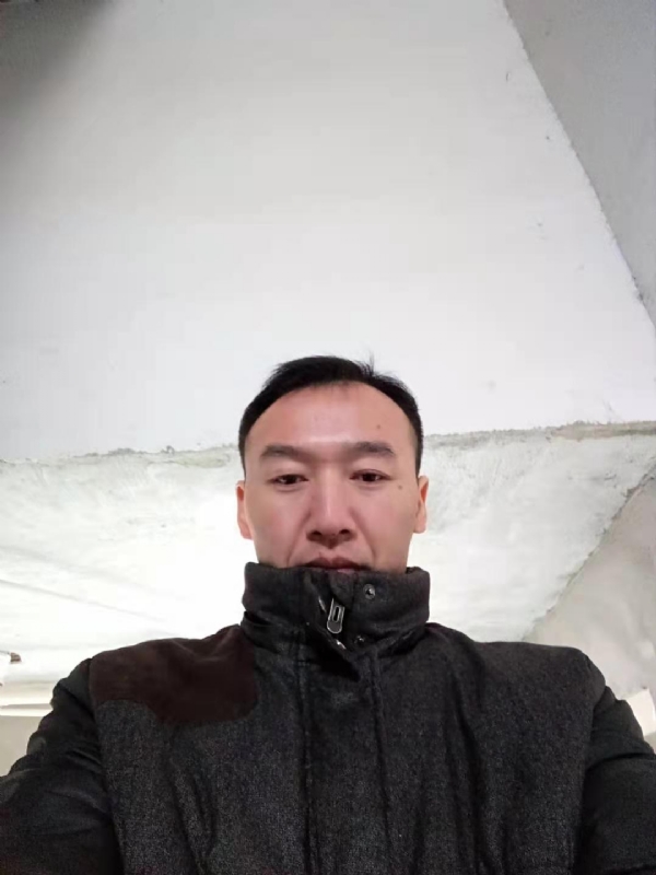 孤狼的第三张照片--西安相亲服务中心