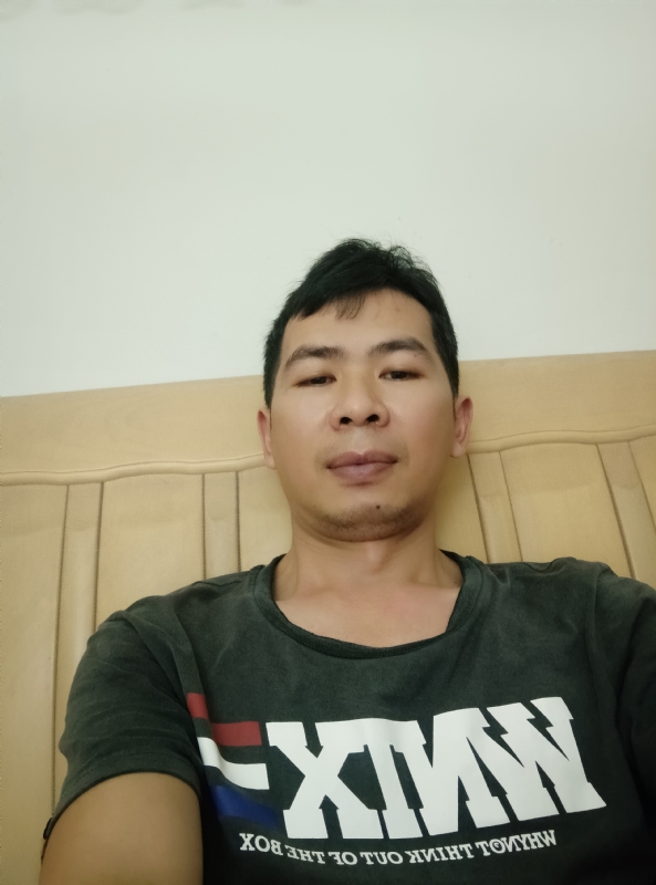 小伙子的第四张照片--西安相亲服务中心