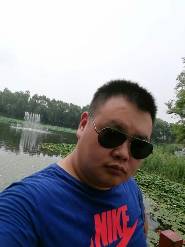 石头的第一张照片--西安相亲服务中心