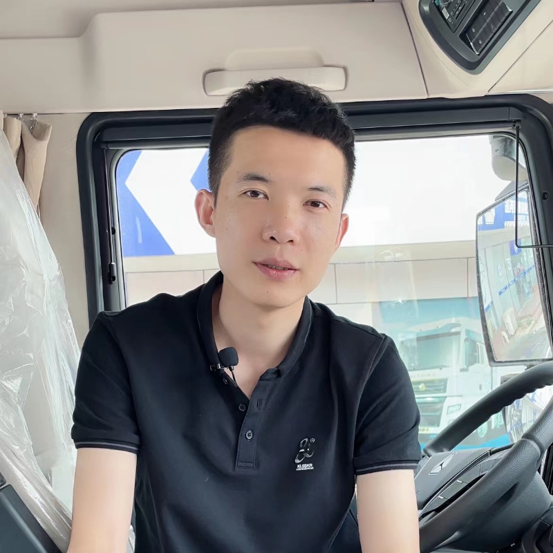 胡一凡的第二张照片--西安相亲服务中心