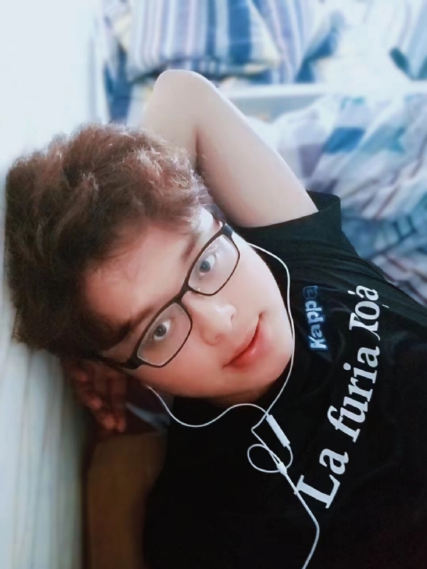 默铭芷的第一张照片--西安相亲服务中心