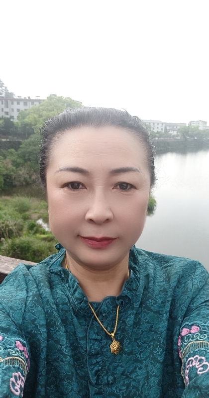 雨中情的第二张照片--西安相亲服务中心