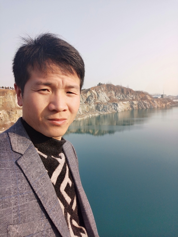 寒夜的第二张照片--西安相亲服务中心