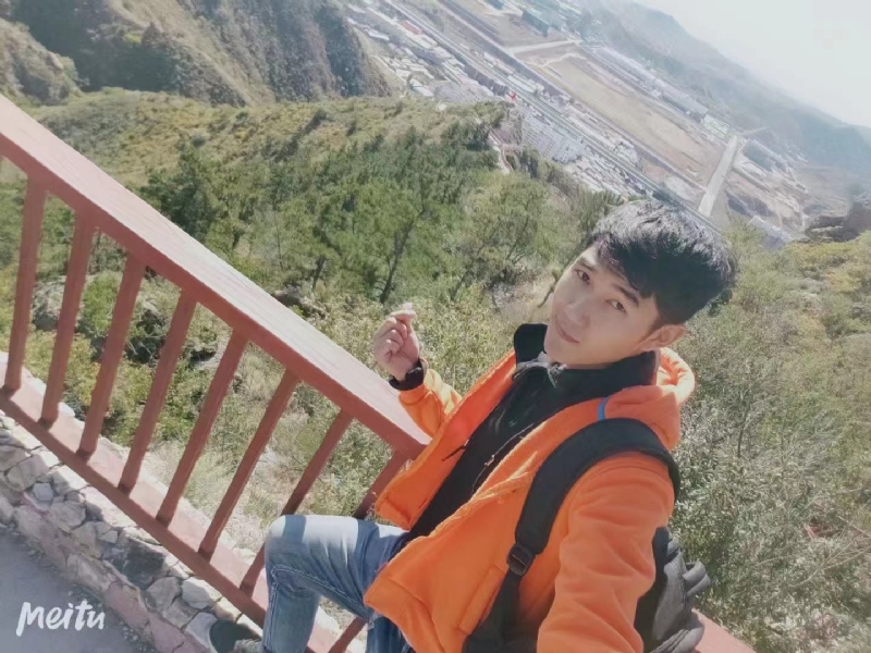 小啊鹏的第一张照片--西安相亲服务中心