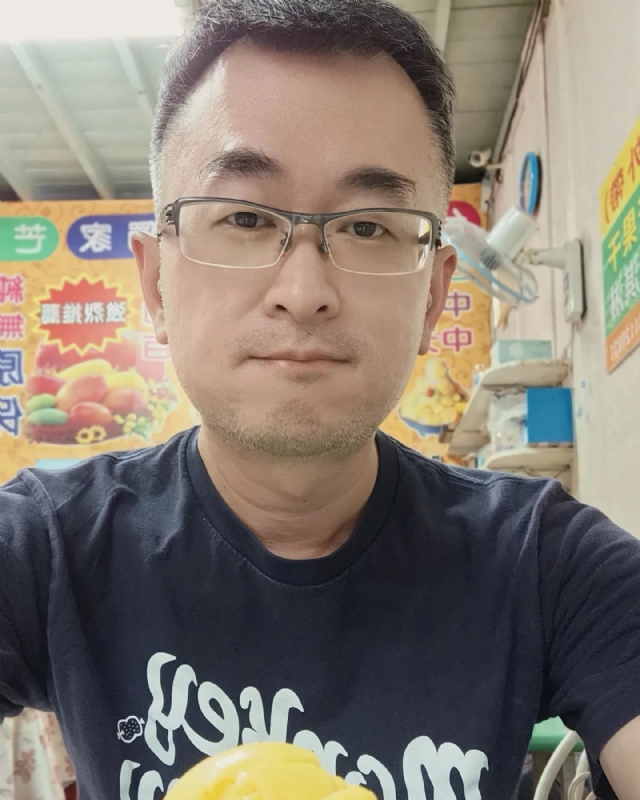 感感的第一张照片--西安相亲服务中心