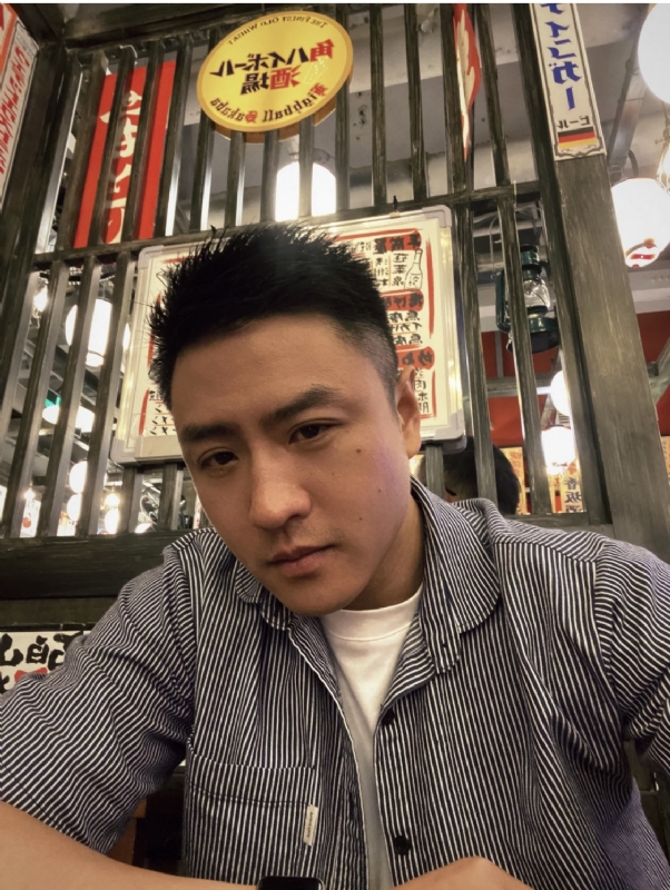 伴你长按的第一张照片--西安相亲服务中心