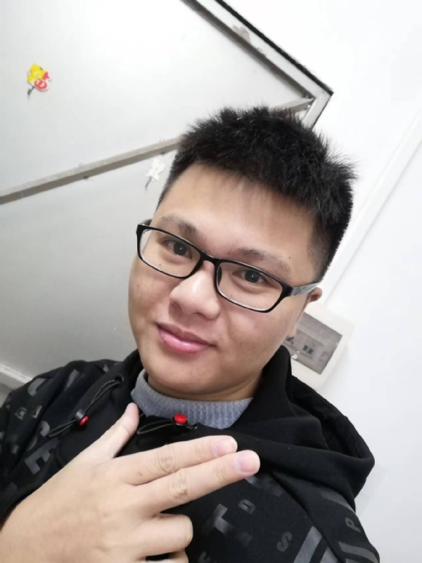 小小梦执的第一张照片--西安相亲服务中心