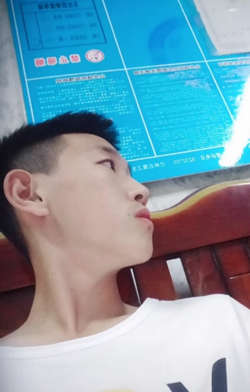 高一名的第二张照片--西安相亲服务中心