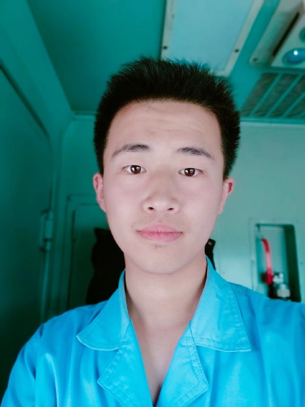 生而为人的第一张照片--西安相亲服务中心