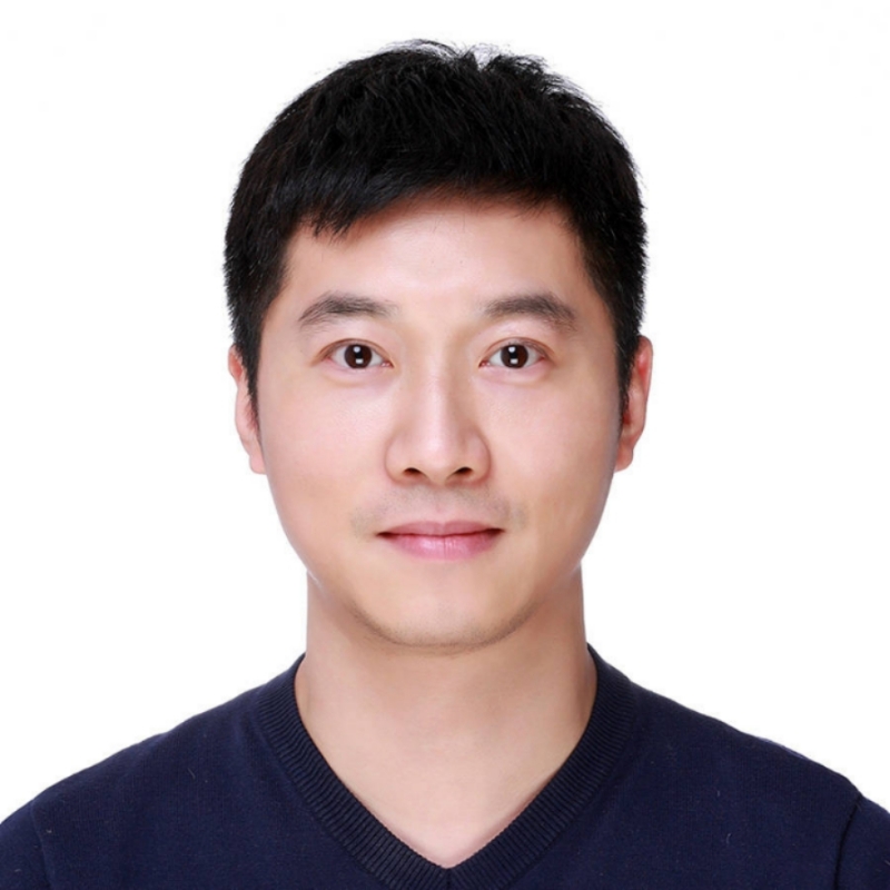 大手牵小手的第一张照片--西安相亲服务中心