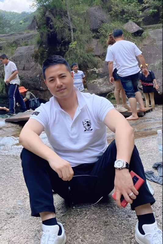 勿忘初心的第三张照片--西安相亲服务中心