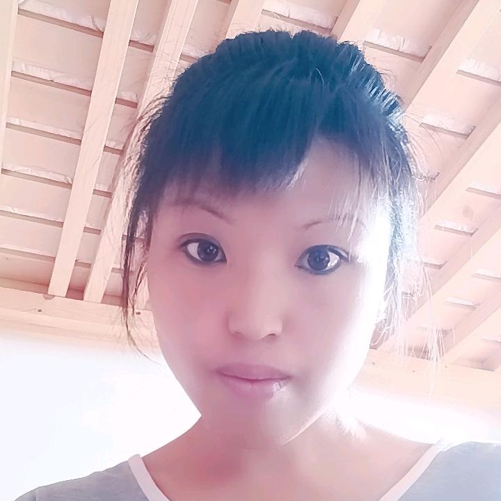 Lily的第一张照片--西安相亲服务中心