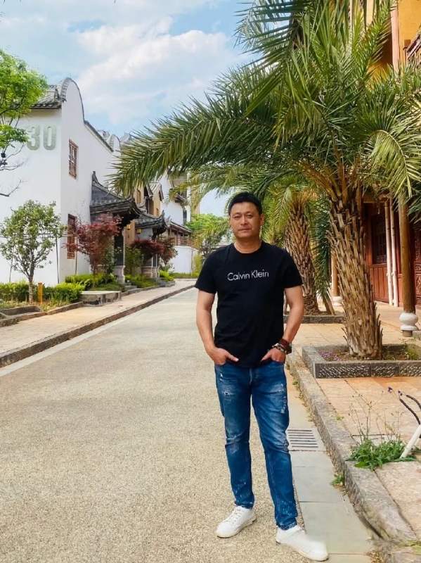 莪、蓶伱专属的第一张照片--西安相亲服务中心