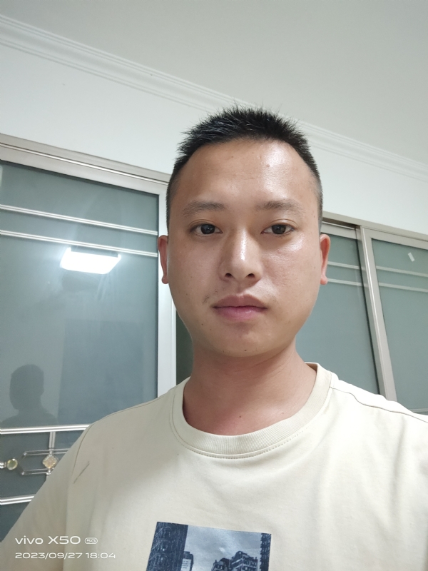 小yan同学的第一张照片--西安相亲服务中心