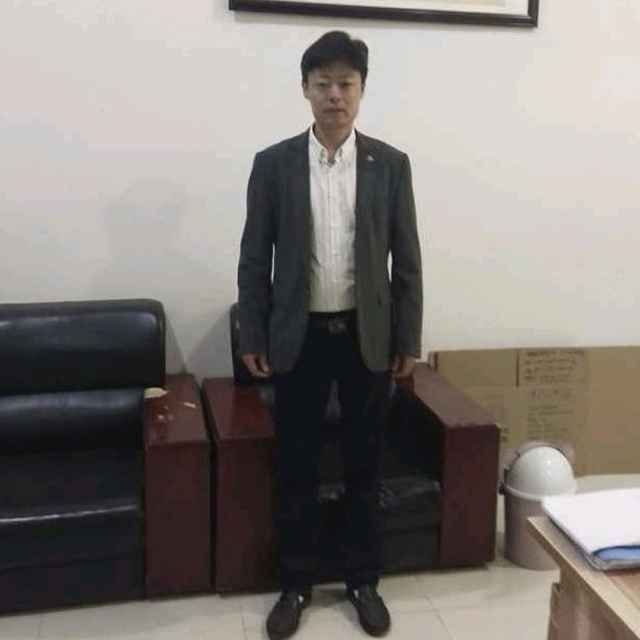 蓝天白云的第一张照片--西安相亲服务中心