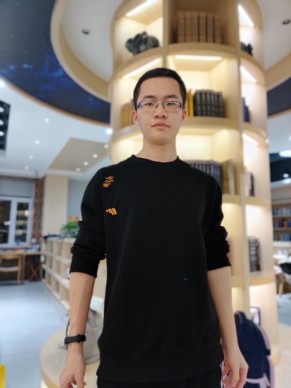 轩墨的第一张照片--西安相亲服务中心