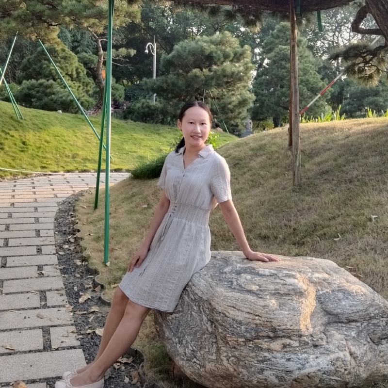 欣欣向荣的第一张照片--西安相亲服务中心