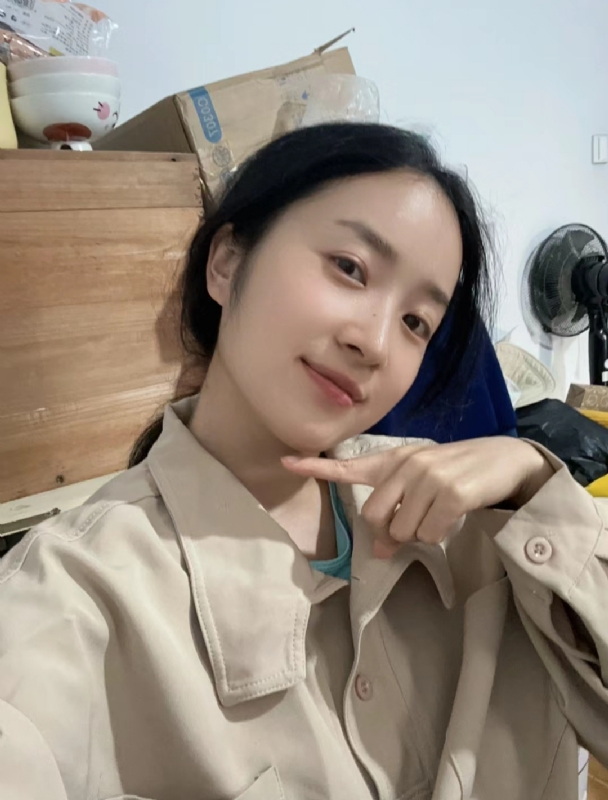 多喝热水的第二张照片--西安相亲服务中心