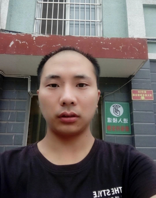 亮亮的第一张照片--西安相亲服务中心