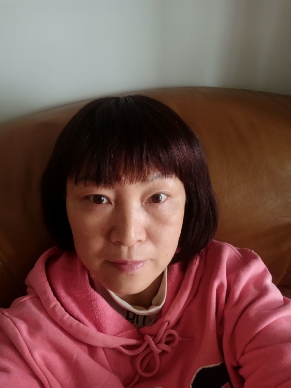 红玫瑰的第一张照片--西安相亲服务中心