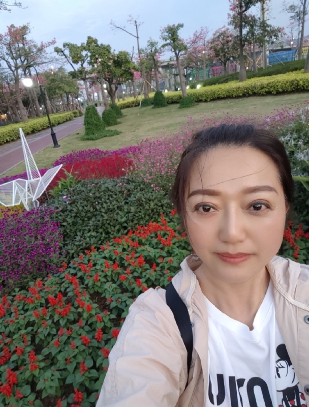 m云朵的第一张照片--西安相亲服务中心