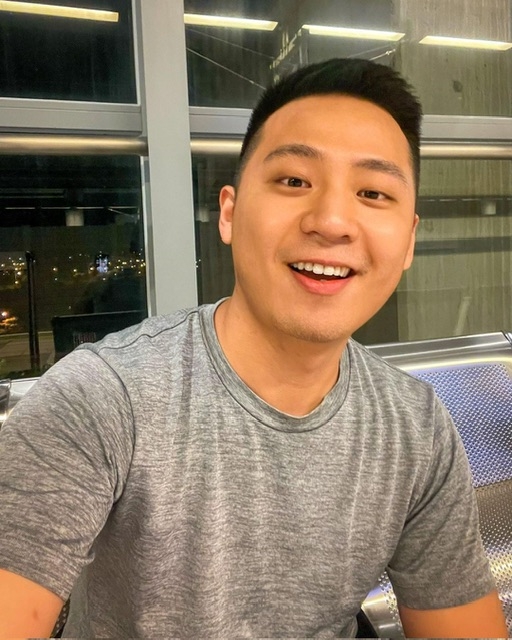 孤獨的男人的第三张照片--西安相亲服务中心