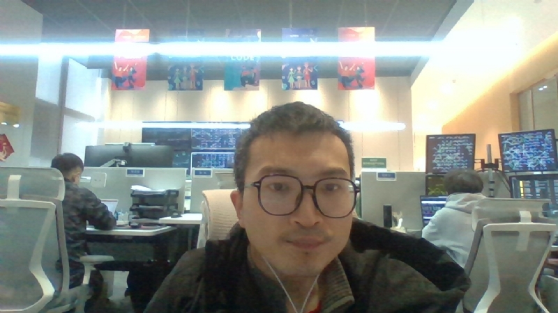 飞翔的蜻蜓的第一张照片--西安相亲服务中心