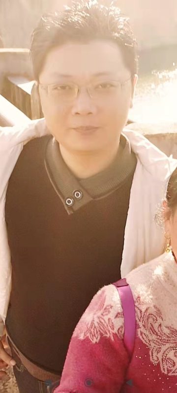 邓生的第二张照片--西安相亲服务中心