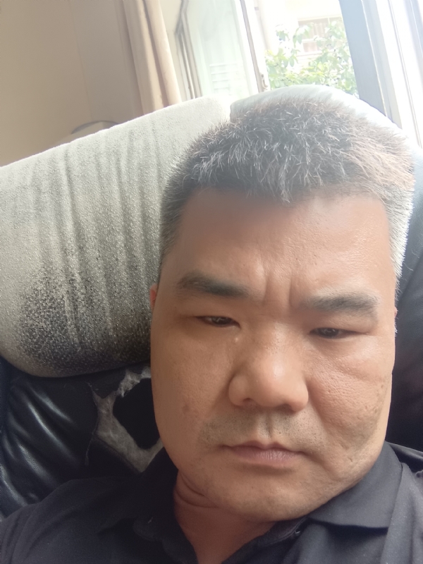 路人的第一张照片--西安相亲服务中心