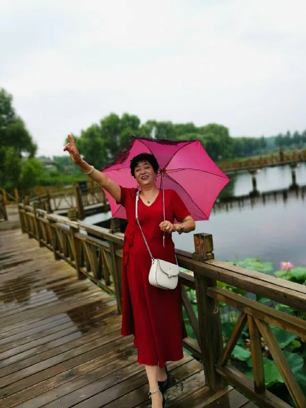 陈姐的第三张照片--西安相亲服务中心