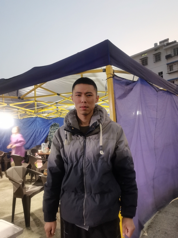 谁谁谁的第一张照片--西安相亲服务中心