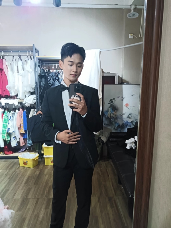 李梓宇的第一张照片--西安相亲服务中心