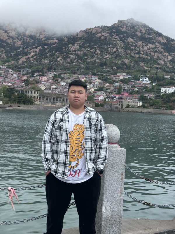 谨慎的第一张照片--西安相亲服务中心