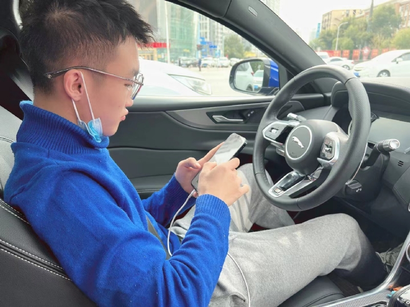 你的橘的第一张照片--西安相亲服务中心