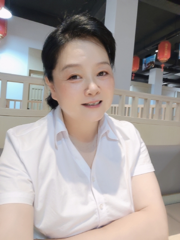 丁姐爱生活的第一张照片--西安相亲服务中心