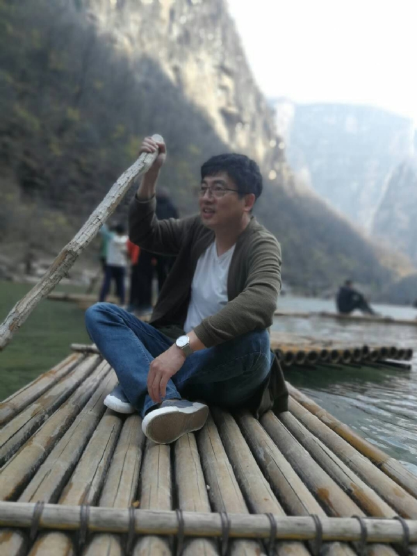 风被吹走了的第一张照片--西安相亲服务中心